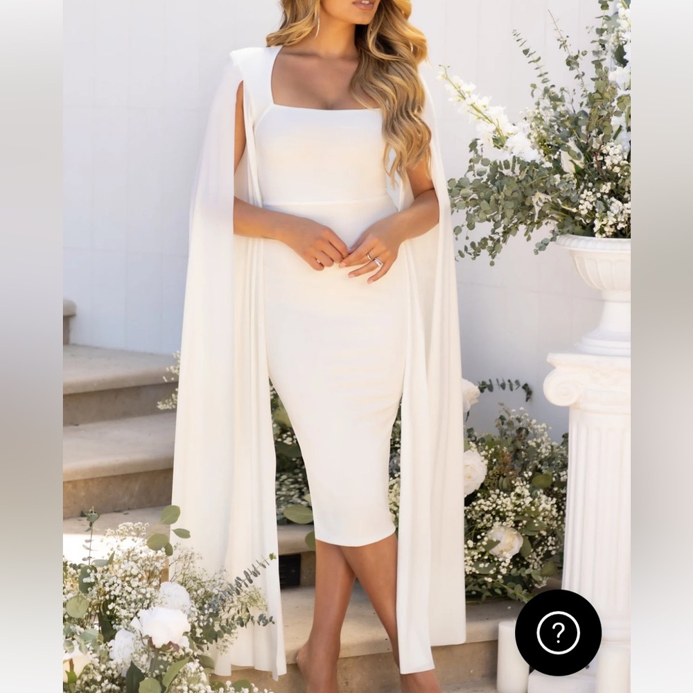 Club L London cape sleeve “flawless” midi dress size UK 20